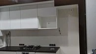 Угловая кухня модерн МДФ эмаль AMZ407 гл / RAL9003 матовая РК200702 (фото 4)