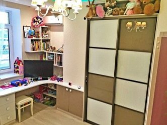 Детская комната, шкаф купе со столом