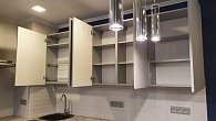 Угловая кухня модерн с бар стойкой Оникс/Cильвер пленка/МДФ ЛМ191104 (фото 15)