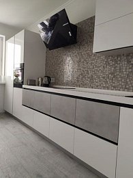 Прямая кухня модерн Алвик Luxe/Blanco Colonal пластик/МДФ РИ191103