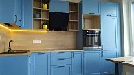Угловая кухня C8 МДФ эмаль матовая RAL 5024 pastel blue ШТ200301 (фото 2)