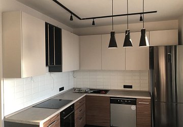 Кухня шпон Prima 119 ПТ орех волнистый / акрил кашемир Top ИТ190607