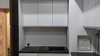 Угловая кухня модерн МДФ эмаль AMZ407 гл / RAL9003 матовая РК200702 (фото 23)