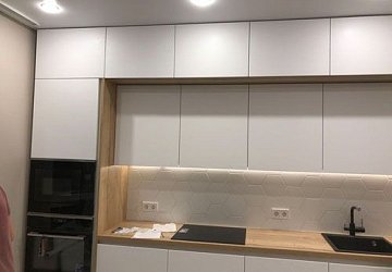 Прямая кухня модерн пленка/МДФ с барной стойкой ЛЛ191003