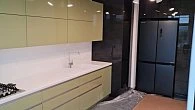 Современная кухня ЛН210404 с глянцевыми фасадами (фото 7)