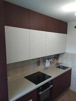 Прямая кухня модерн Fenix пластик/МДФ ИБ191202