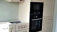 П-образная кухня классика Массив ясеня, эркер на кухне (фото 3)