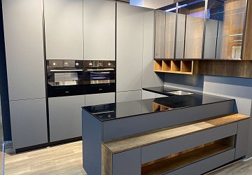П-образная кухня хай-тек Cleaf Canyon/Феникс пластик/МДФ ШР191103