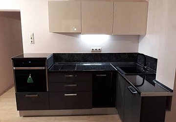 Угловая кухня модерн Диамант/Magnolia пластик/МДФ/ЛДСП РН190101