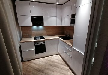 Угловая кухня модерн пластик HPL снежный F0949 GLS глянцевая ЛН200205