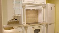 Угловая кухня прованс с угловым шкафчиком Массив ясеня с золотой патиной (фото 25)