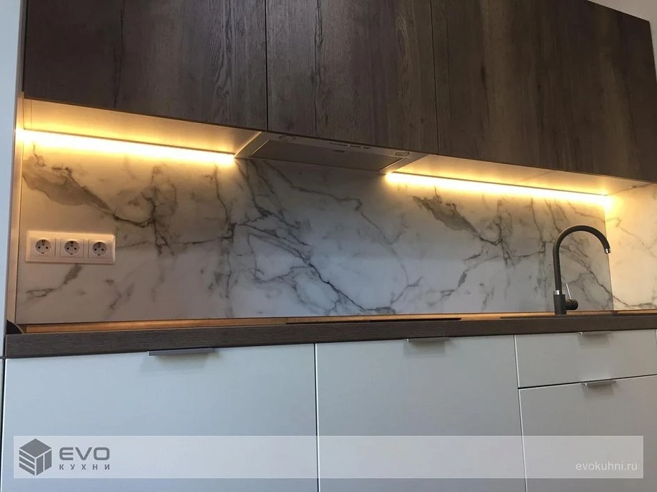 Кухня Egger дуб Галифакс табак / МДФ ПВХ Айвори Софт Тач ЛМ200501 (фото 13)