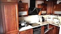 Угловая кухня классика Массив дуба 330х120 см (фото 8)