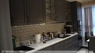 Прямая кухня неоклассика с двумя шкафами Массив ясеня ЛП191001 (фото 1)