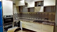 Угловая кухня модерн пластик/МДФ/ЛДСП нижние шкафы подвесные (фото 4)