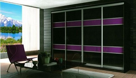 Шкаф-купе 4 двери стекло с фиолетовыми вставками
