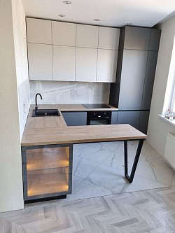 Кухня с барной стойкой ЛК210801