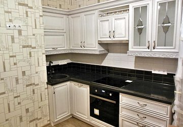 Угловая кухня классика Инфинити Бьянко пленка/МДФ РЯ180901