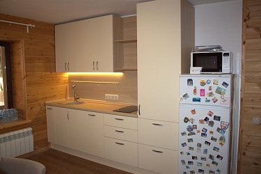 Прямая кухня модерн на дачу МДФ ПВХ 19 мм ваниль ЛМ2008011