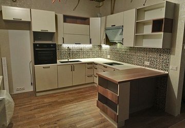 Угловая кухня модерн Бостон АlvaLINE эмаль/МДФ ЛП190701