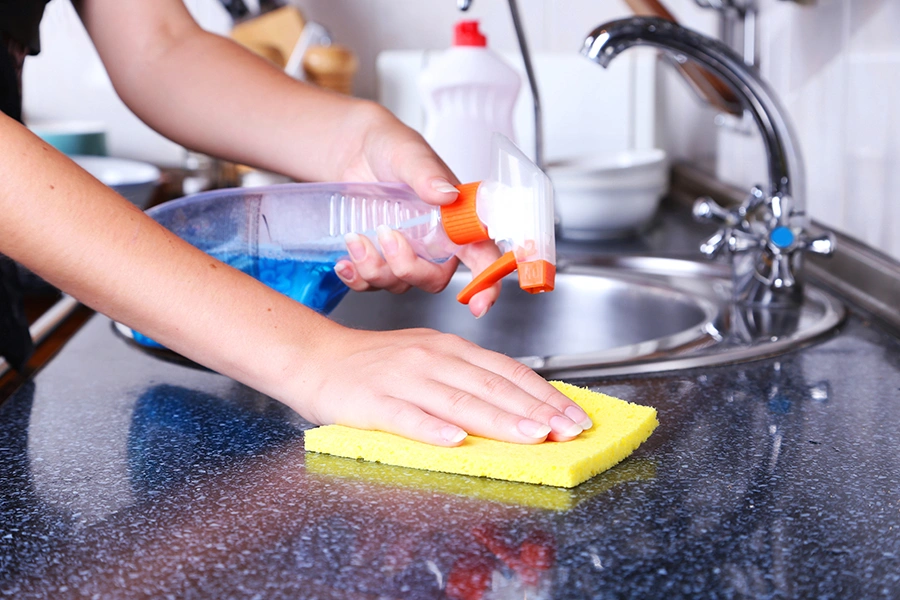 Эффективные средства для мытья глянцевых кухонных фасадов